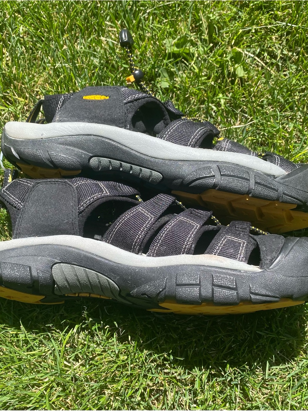Keen Men's Newport H2 Sport Sandals 1001907 Size 11.5 EU 45 Black Yellow - Picture 12 of 15